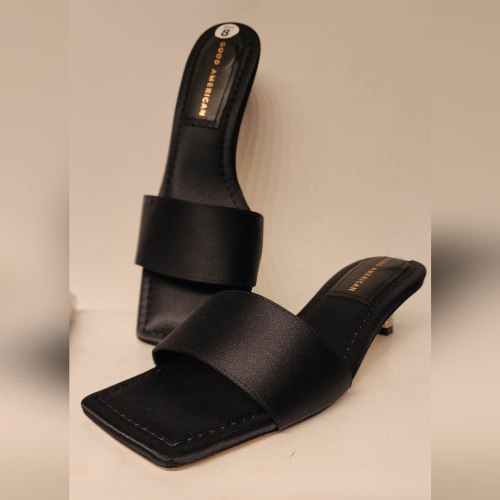 GOOD American Kickstand Slide Mule Sandal In Black Satin - Picture 2 of 13